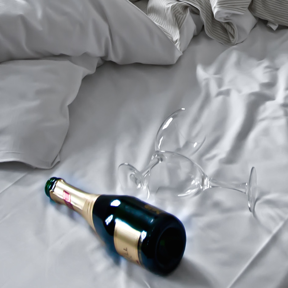 寝酒するほど睡眠の質が低下 いびき誘発で心筋梗塞、高血圧も