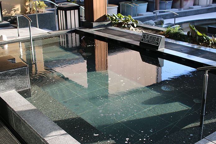 竜泉寺の湯　露天風呂