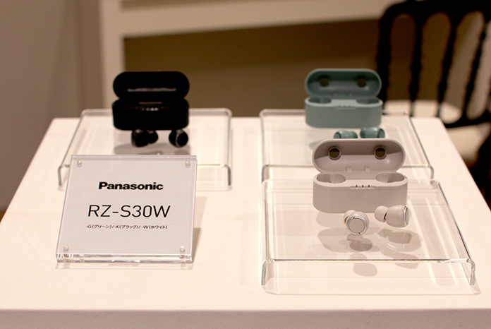 Panasonicのワイヤレスイヤホンで「耳が痛い」思いをしなくてOK！ 耳穴サイズにあわせられる新商品、人間工学使い快適に