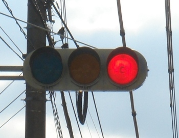 ※赤信号は、「注意して渡れ」ではありません！