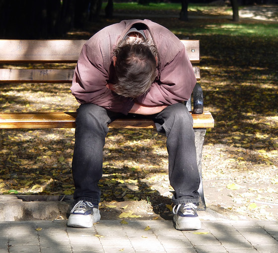 悲劇の後、男性は「もうコンクリートは飲まない…」と語っているとか。※画像はイメージです。