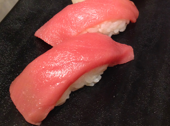 どこの国に行ってもお寿司は人気。でもその魚は本当に…？